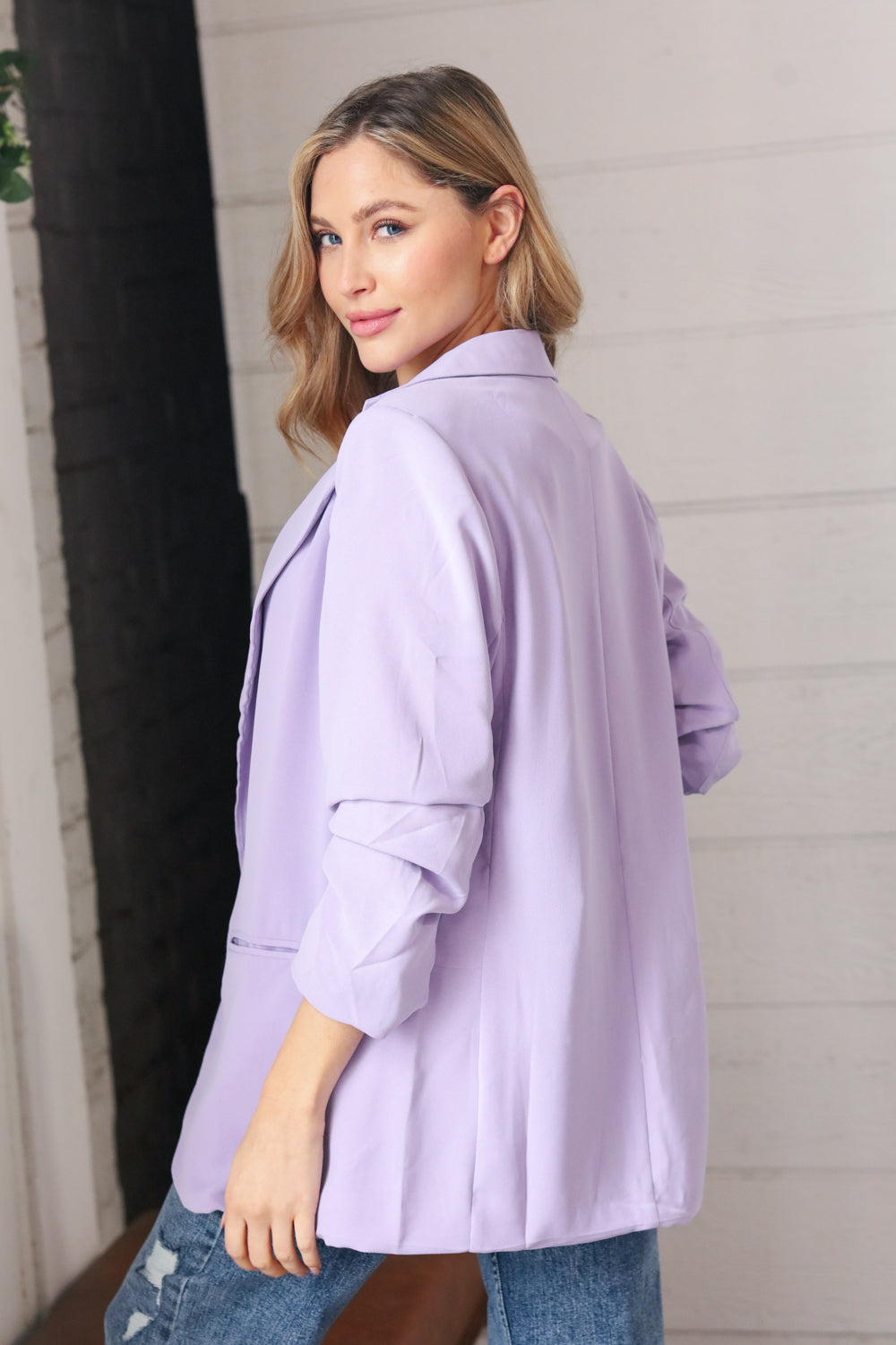 Lavender Notched Lapel Ruched Sleeve Blazer